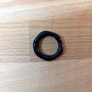 Jane d'Arensbourg black glass organic band ring